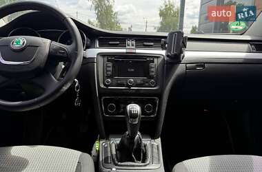 Универсал Skoda Superb 2011 в 