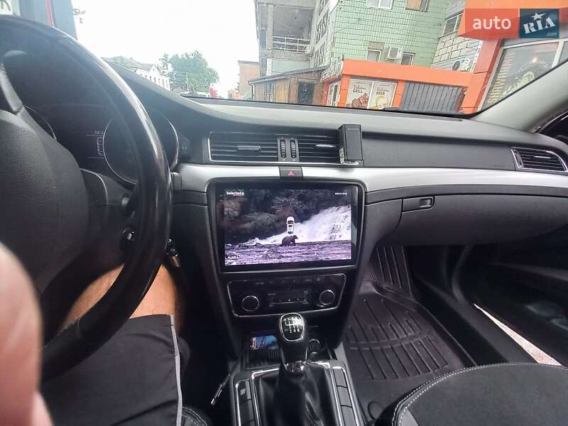 Лифтбек Skoda Superb 2014 в Краснокутске