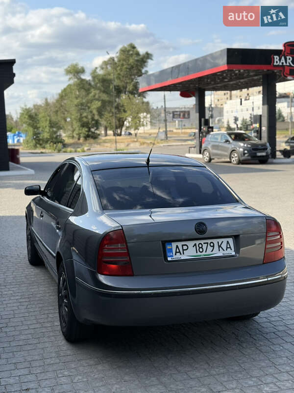 Лифтбек Skoda Superb 2006 в Запорожье