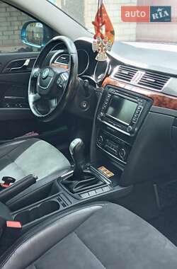 Лифтбек Skoda Superb 2012 в 