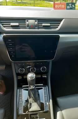 Универсал Skoda Superb 2019 в 