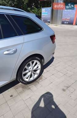 Универсал Skoda Superb 2019 в 