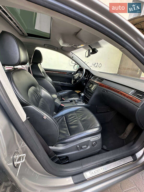Лифтбек Skoda Superb 2008 в Звягеле