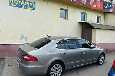 Лифтбек Skoda Superb 2008 в 