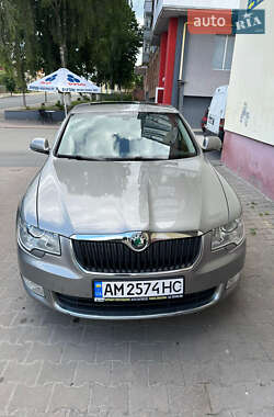 Лифтбек Skoda Superb 2008 в 