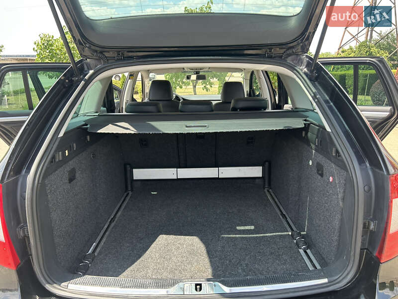 Универсал Skoda Superb 2012 в Южноукраинске