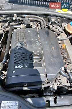 Лифтбек Skoda Superb 2004 в 