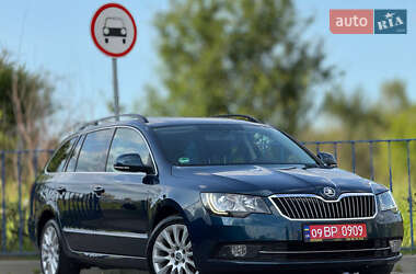 Универсал Skoda Superb 2015 в 