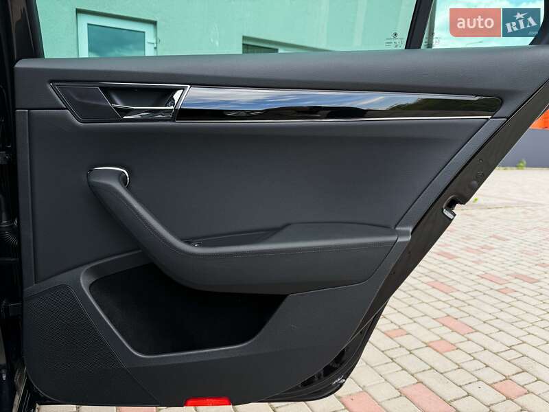 Универсал Skoda Superb 2021 в Луцке