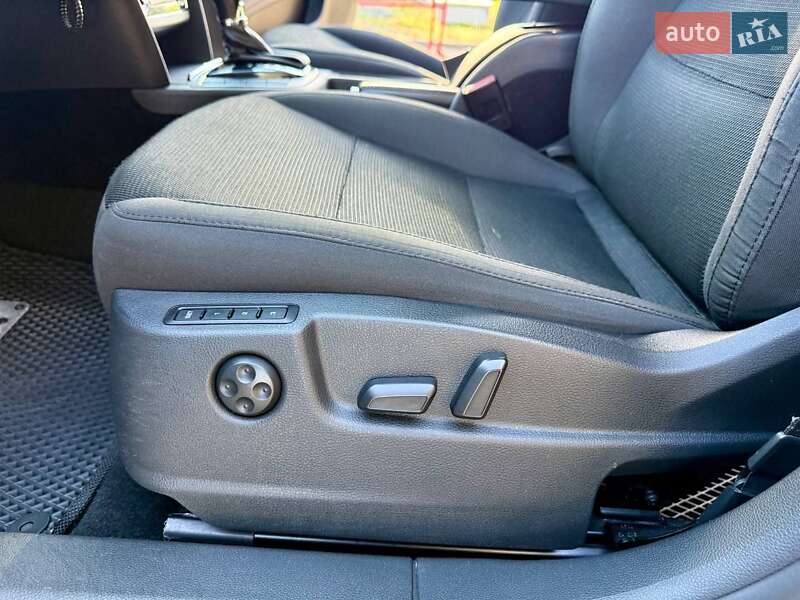 Лифтбек Skoda Superb 2013 в Днепре