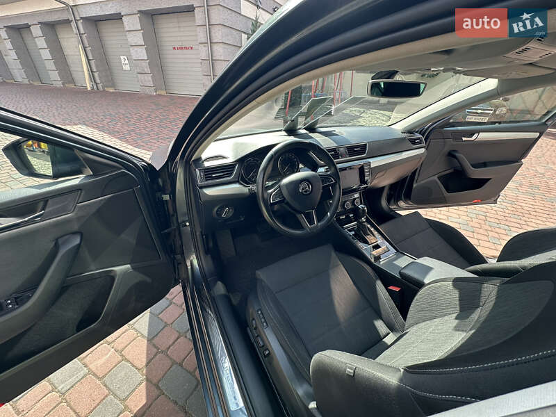 Ліфтбек Skoda Superb 2015 в Івано-Франківську