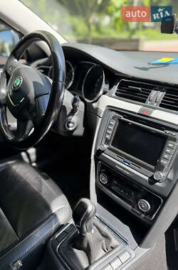 Лифтбек Skoda Superb 2012 в 