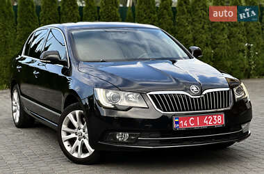 Лифтбек Skoda Superb 2014 в Львове