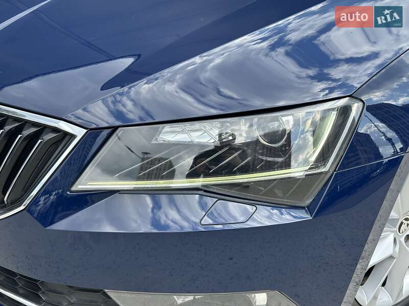 Лифтбек Skoda Superb 2016 в Киеве