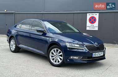 Лифтбек Skoda Superb 2016 в Киеве