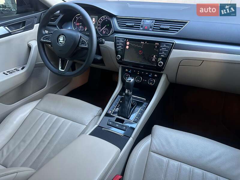 Лифтбек Skoda Superb 2016 в Киеве