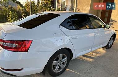 Лифтбек Skoda Superb 2018 в 