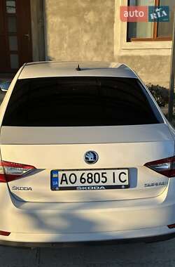 Лифтбек Skoda Superb 2018 в 