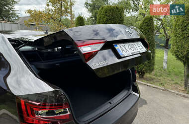 Лифтбек Skoda Superb 2017 в 