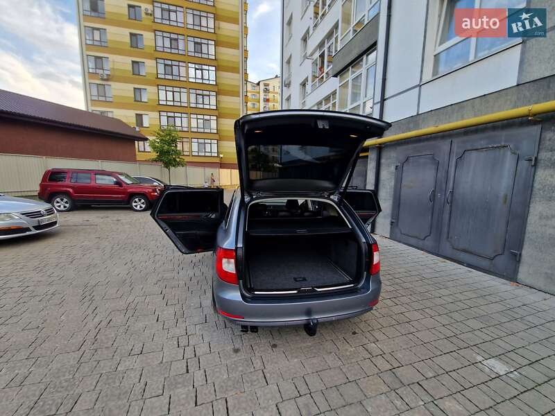 Универсал Skoda Superb 2010 в Ивано-Франковске