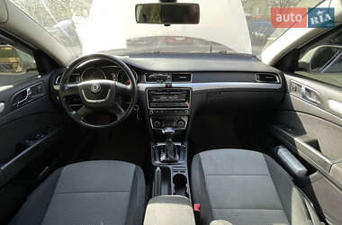 Лифтбек Skoda Superb 2010 в 