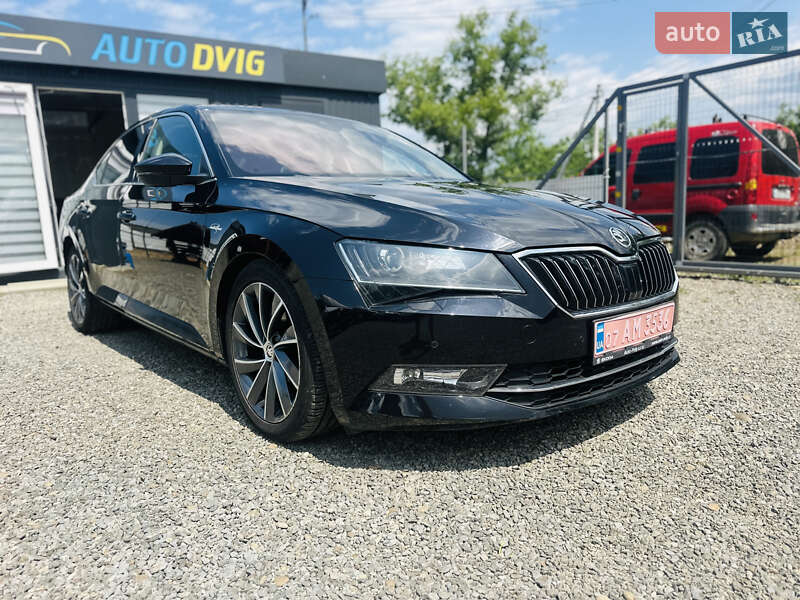 Лифтбек Skoda Superb 2017 в Иршаве