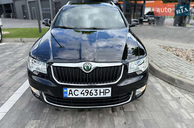 Універсал Skoda Superb 2013 в Луцьку