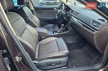 Лифтбек Skoda Superb 2016 в 