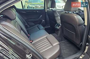 Лифтбек Skoda Superb 2016 в 