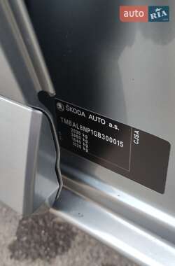 Лифтбек Skoda Superb 2015 в 
