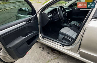 Лифтбек Skoda Superb 2012 в 