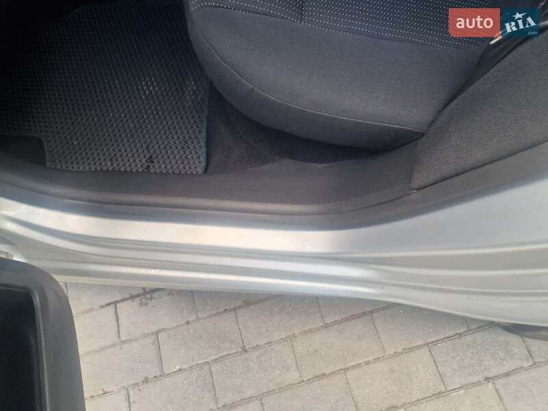 Универсал Skoda Superb 2011 в Кременце фото 3 Универсал Skoda Superb 2011 в Кременце