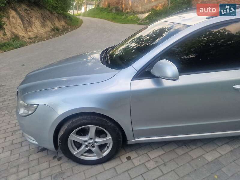 Универсал Skoda Superb 2011 в Кременце фото 33 Универсал Skoda Superb 2011 в Кременце