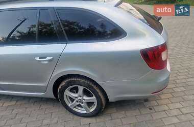 Універсал Skoda Superb 2011 в 