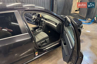 Лифтбек Skoda Superb 2011 в 