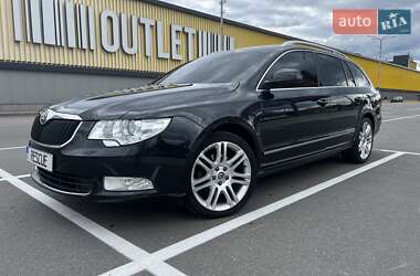 Універсал Skoda Superb 2011 в Києві