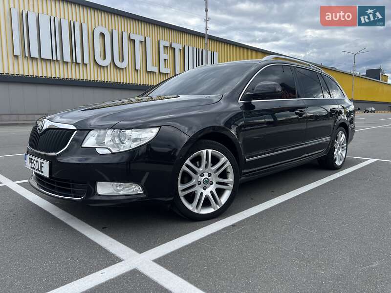 Универсал Skoda Superb 2011 в Киеве