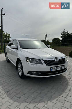 Ліфтбек Skoda Superb 2014 в Виноградові
