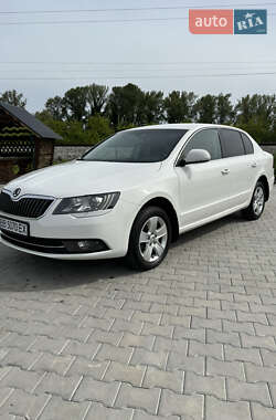 Ліфтбек Skoda Superb 2014 в Виноградові