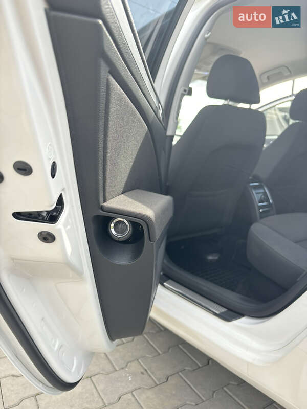 Ліфтбек Skoda Superb 2014 в Виноградові