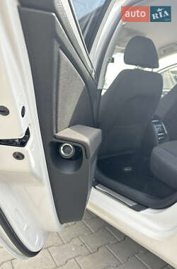 Лифтбек Skoda Superb 2014 в 