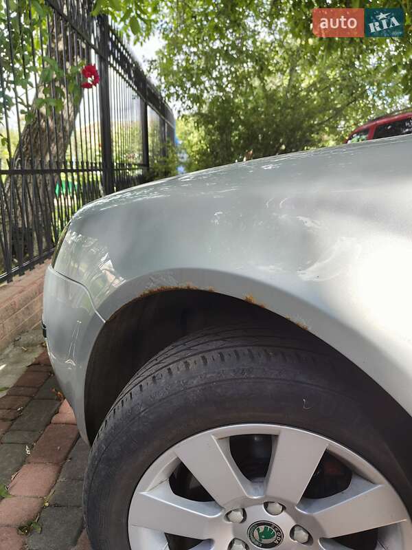 Лифтбек Skoda Superb 2002 в Полтаве