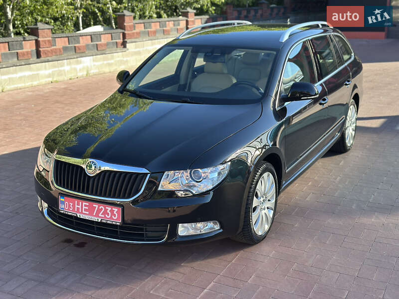 Универсал Skoda Superb 2012 в Ровно