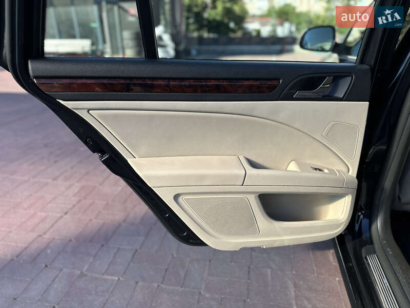 Универсал Skoda Superb 2012 в Ровно