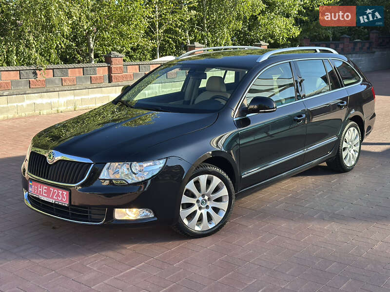 Универсал Skoda Superb 2012 в Ровно