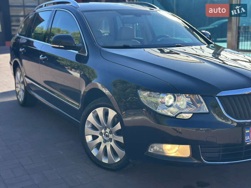 Универсал Skoda Superb 2012 в Ровно