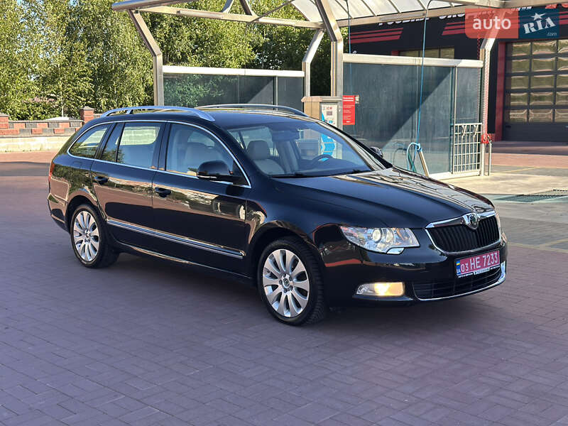 Универсал Skoda Superb 2012 в Ровно