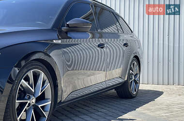 Универсал Skoda Superb 2018 в 