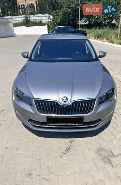Лифтбек Skoda Superb 2016 в Черновцах