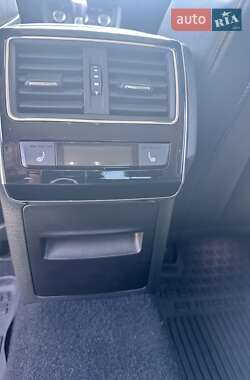Лифтбек Skoda Superb 2016 в 